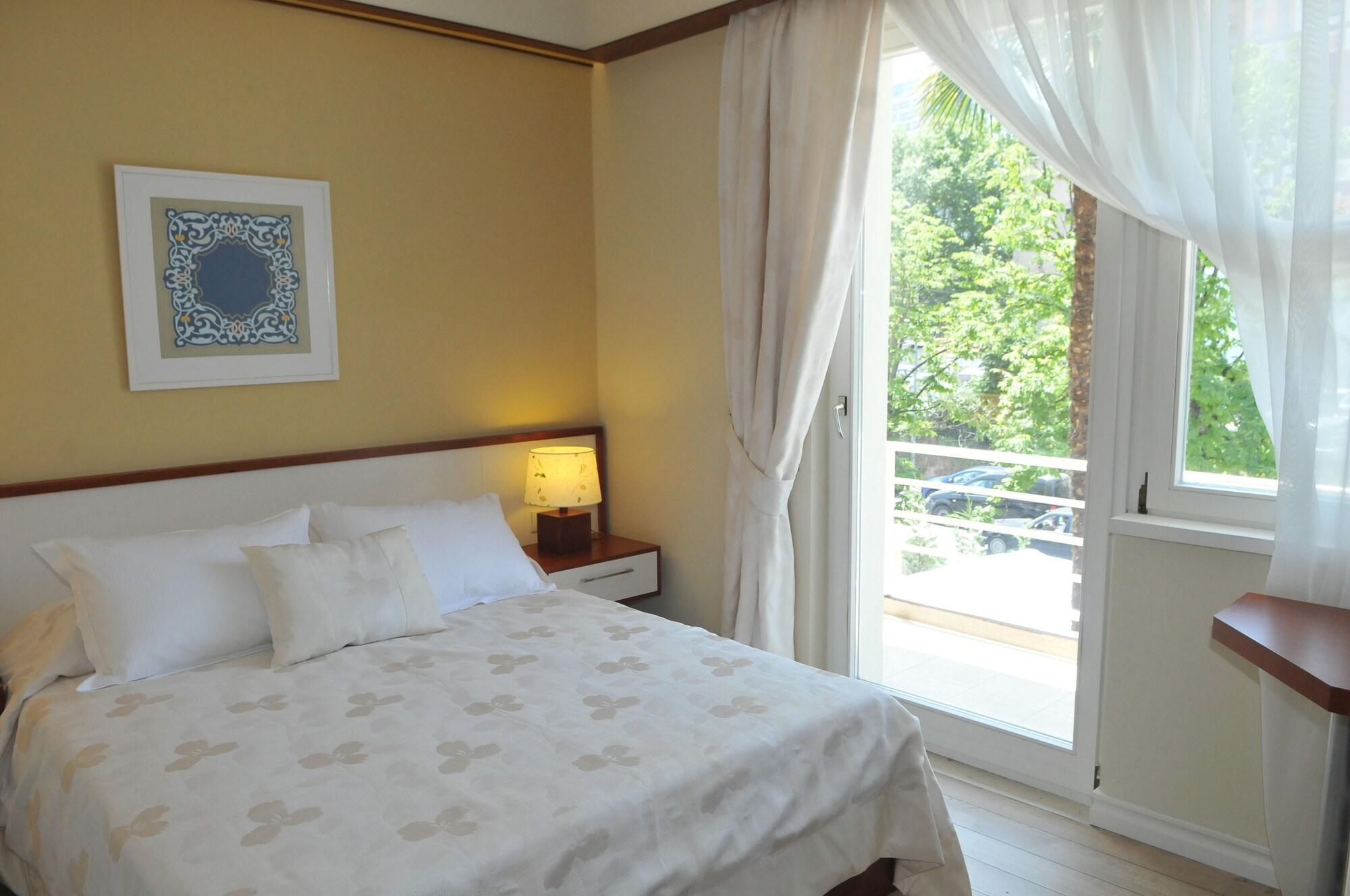 Hotel Sokrat 4*