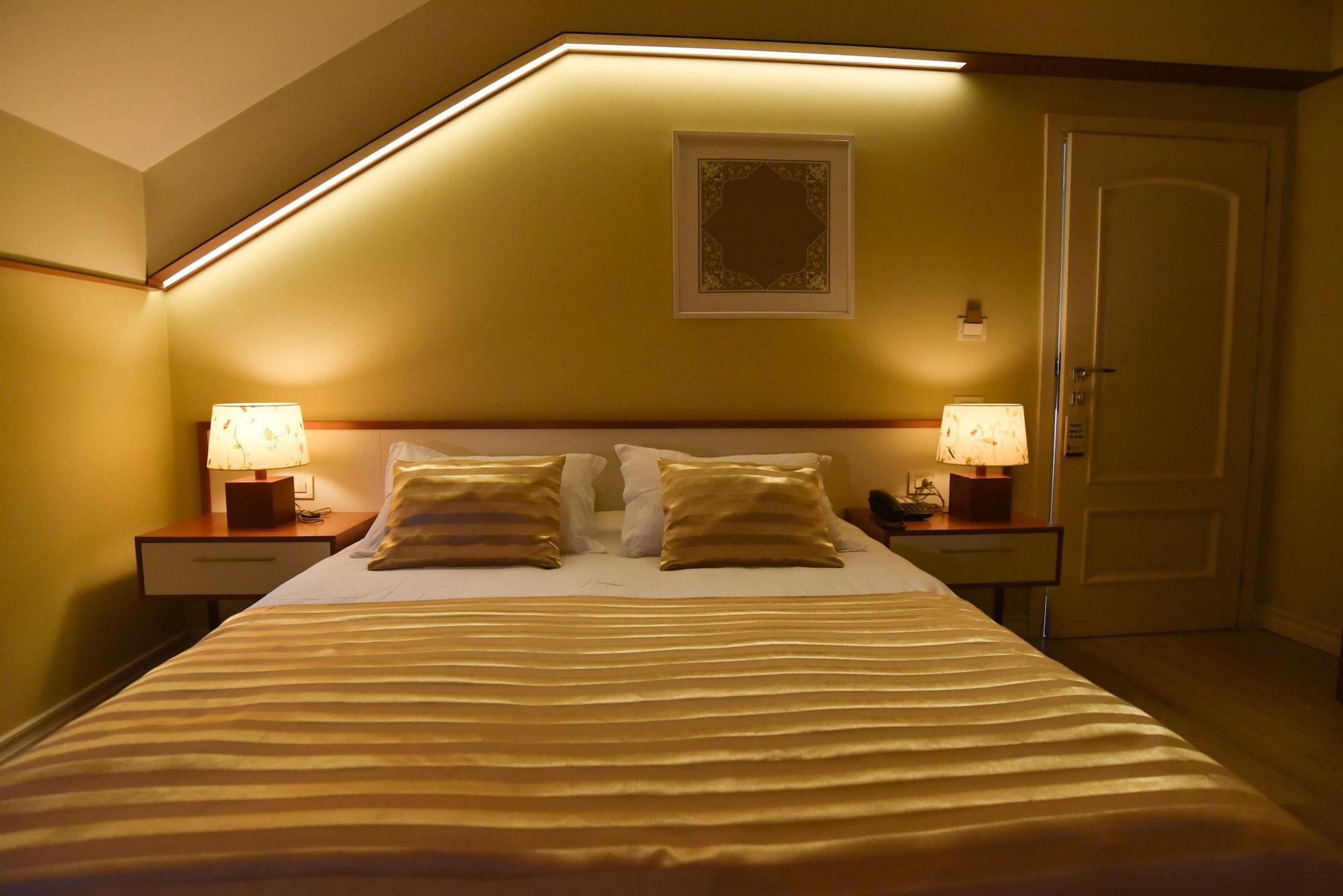 Sokrat Hotel 4*