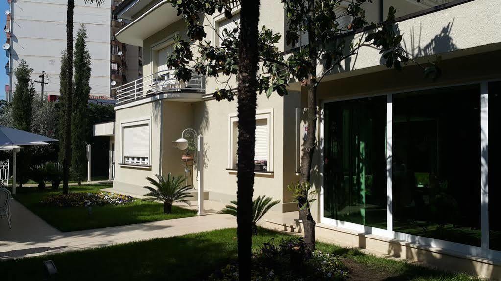 Sokrat Tirana
