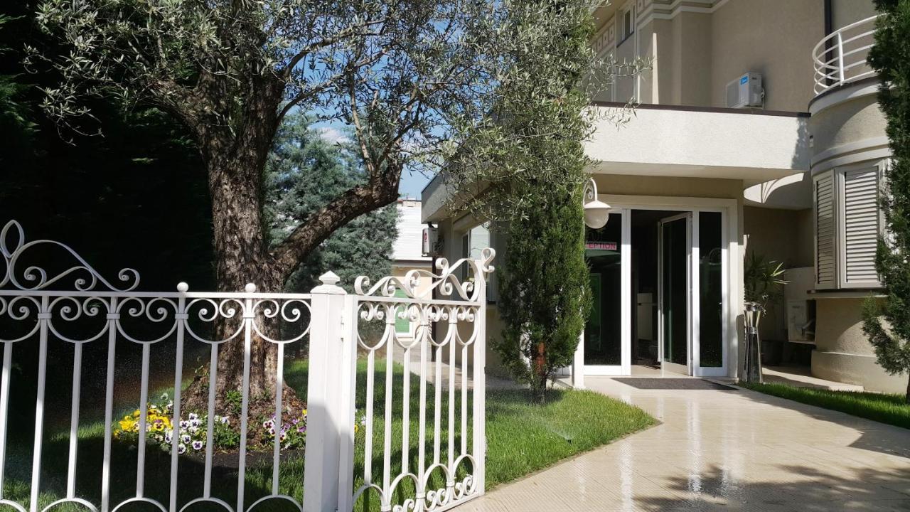 Sokrat Hotel 4*